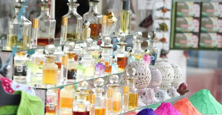 parfums encens arômes épices parfums encens arômes épices parfums encens arômes épices parfums encens arômes épices parfums encens arômes 
